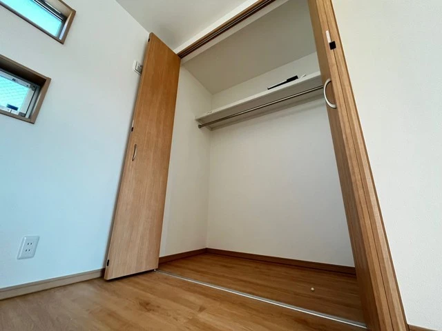 ラヴィーヌ三入B棟