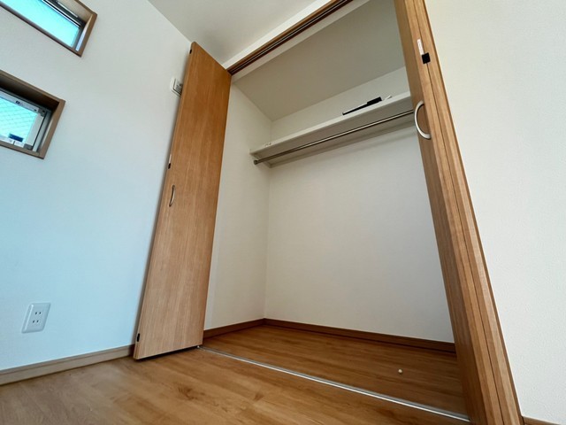 ラヴィーヌ三入B棟