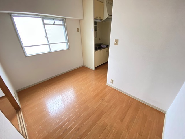 クリエイトビルディング