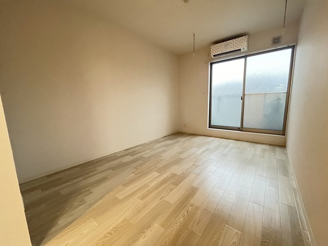 フェリシア梅原