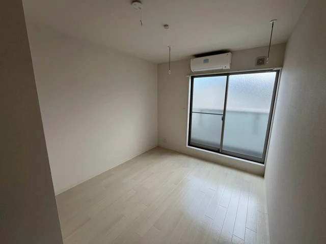 フェリシア梅原