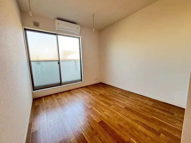 フェリシア梅原