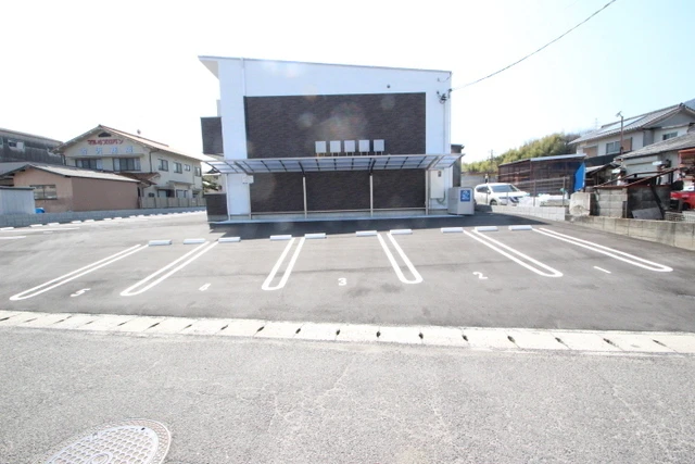 フェリシア梅原