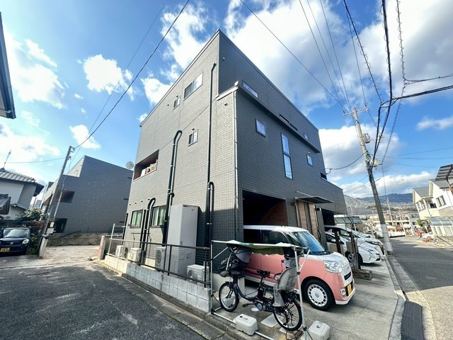 長束5丁目メゾネット(真鍋邸)