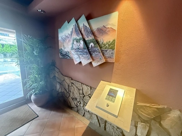 サウスウエストプラザ