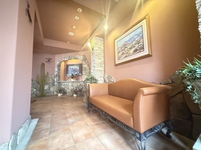 サウスウエストプラザ