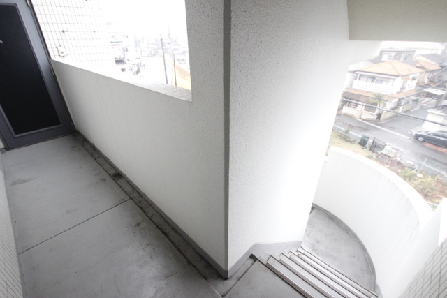 ☆二人入居相談可☆改装済！敷金0で初期費用も抑えられます♪