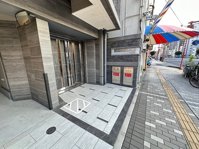 GRAND-PLACE十日市