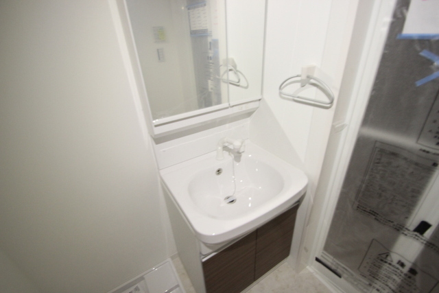 TREE TERRACE 平和公園