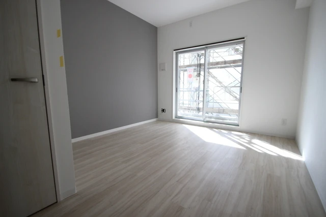 TREE TERRACE 平和公園