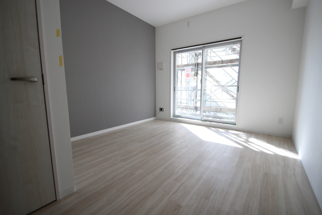 TREE TERRACE 平和公園