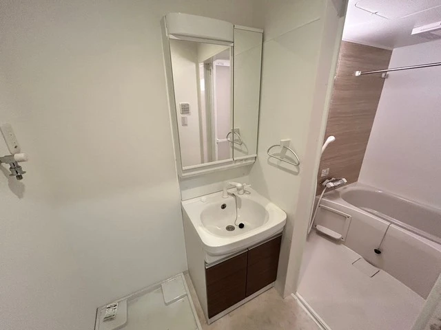 TREE TERRACE 平和公園