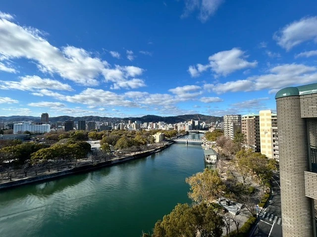 TREE TERRACE 平和公園