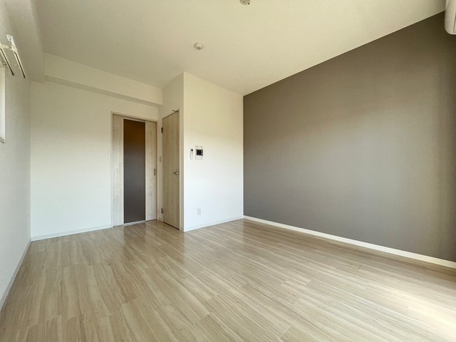 TREE TERRACE 平和公園