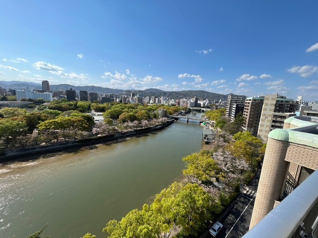 TREE TERRACE 平和公園