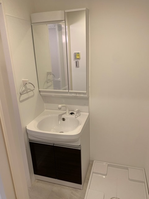 TREE TERRACE 平和公園