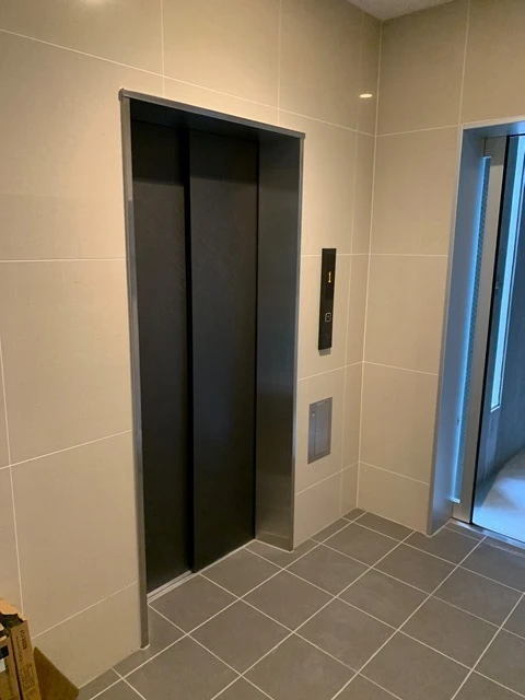 TREE TERRACE 平和公園