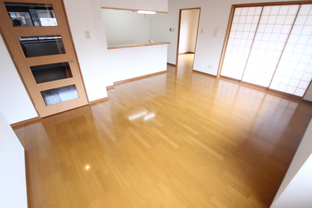 ラフィーネカツタ