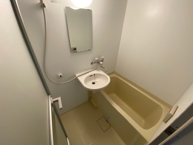 松尾ビル(東観音町)