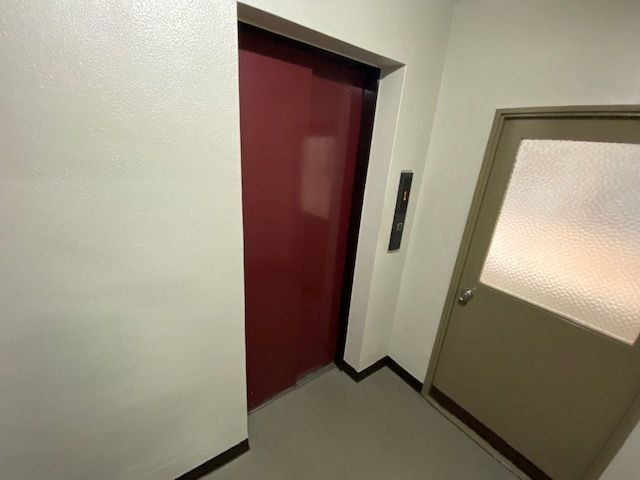 松尾ビル(東観音町)