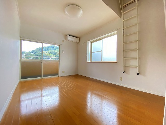 オレンジハウス