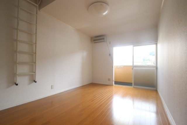 オレンジハウス