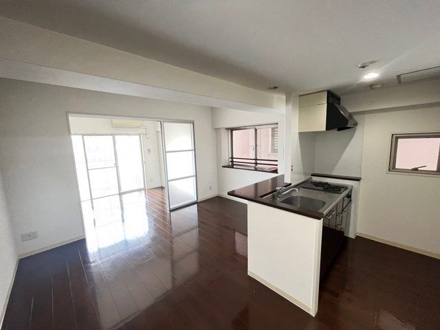 ラフィネ(舟入中町)