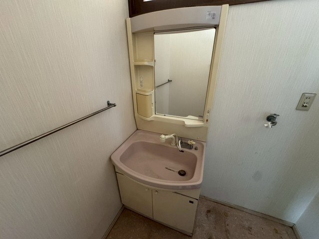 阿品一丁目戸建て