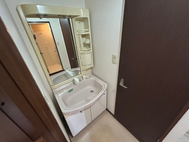 87g アーバン・ドミール皆賀