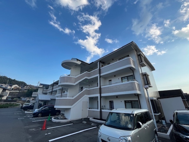 87g アーバン・ドミール皆賀