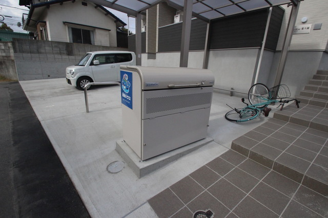 シャインライズ楽々園