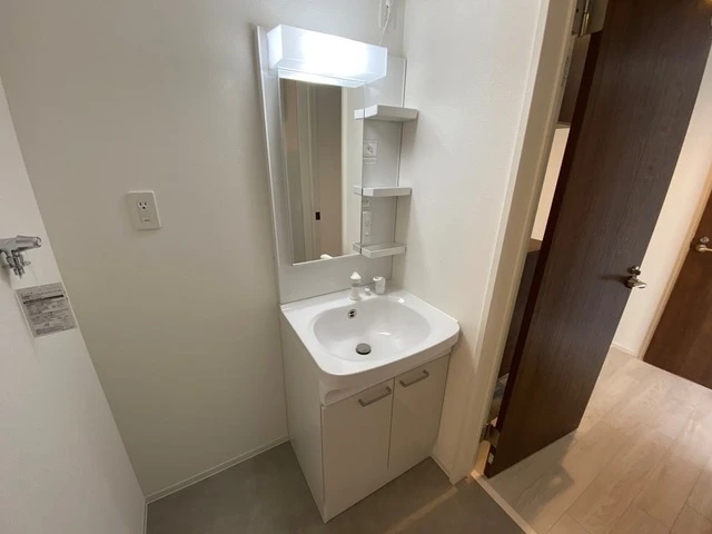 トラスティレジデンス地御前 西館