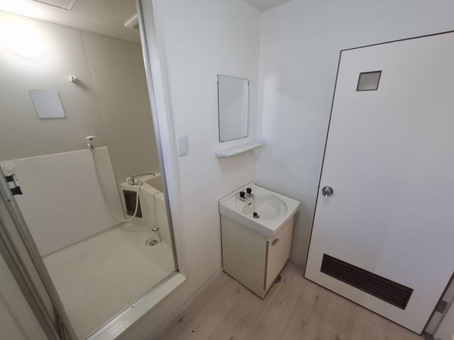 キャピトルアクア