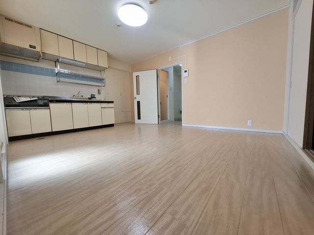 キャピトルアクア