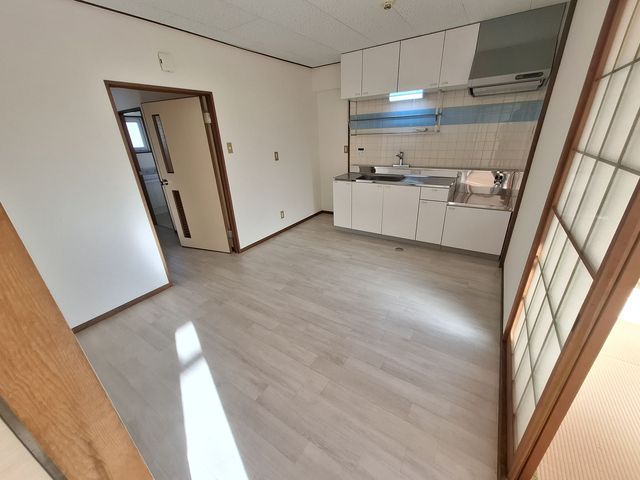 キャピトルアクア