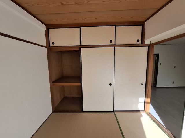 キャピトルアクア