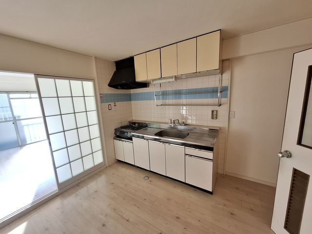 キャピトルアクア