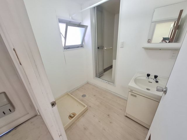 キャピトルアクア