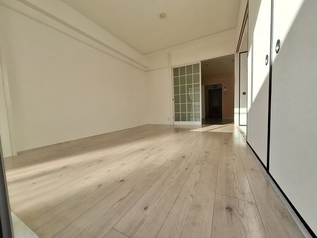 キャピトルアクア