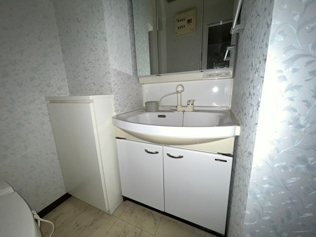 JR新白島駅前東亜ビル