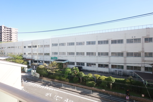 グランドポレストーネ鶴見