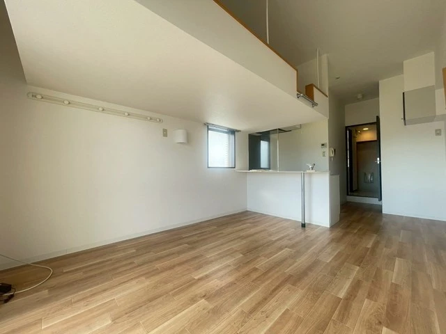 グランドポレストーネ鶴見