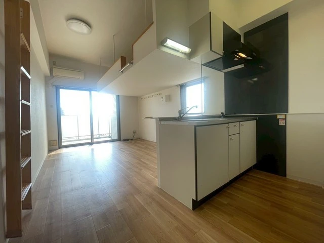 グランドポレストーネ鶴見