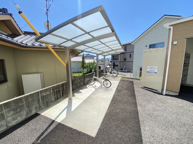 安芸郡府中町　駐車場込　ネット無料　2022年築　単身物件