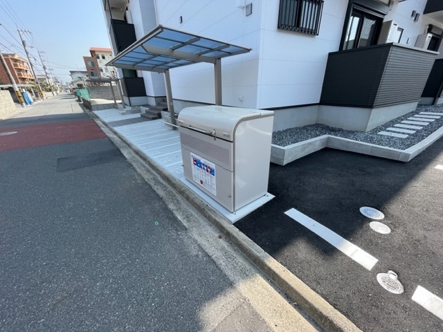 インターネット無料・築浅・オートロック付き！