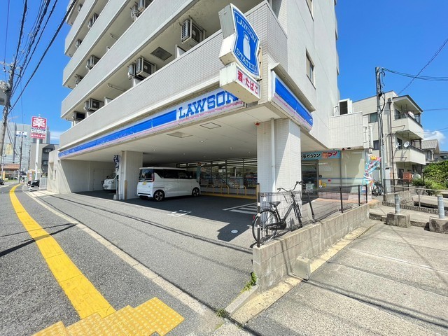 スクエア西原