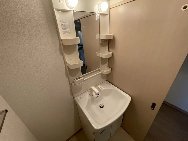 セラム白島九軒町