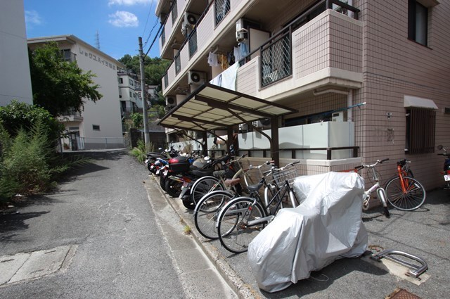 ブランズ弐番館