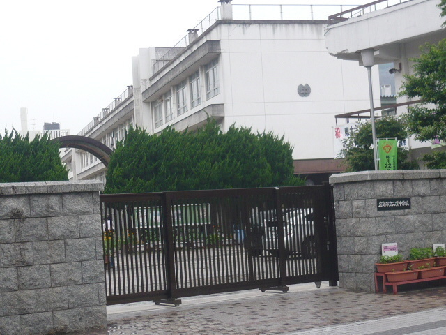 グランアークテラス