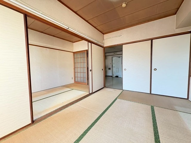 岡本ビル(呉市)